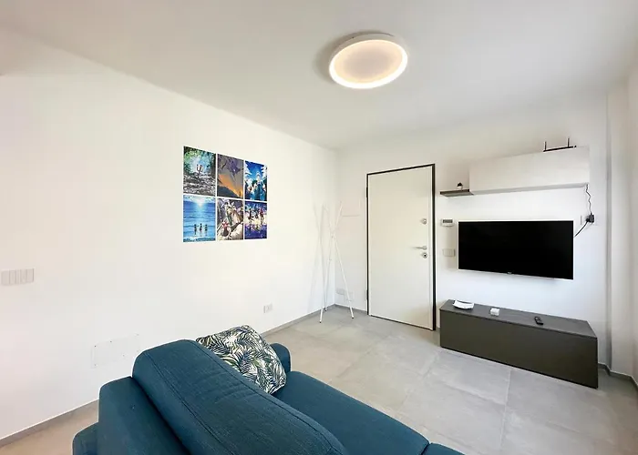 Wh - Bilocale Lamarmora Con Grande Spazio Esterno - Wifi 아파트 산레모